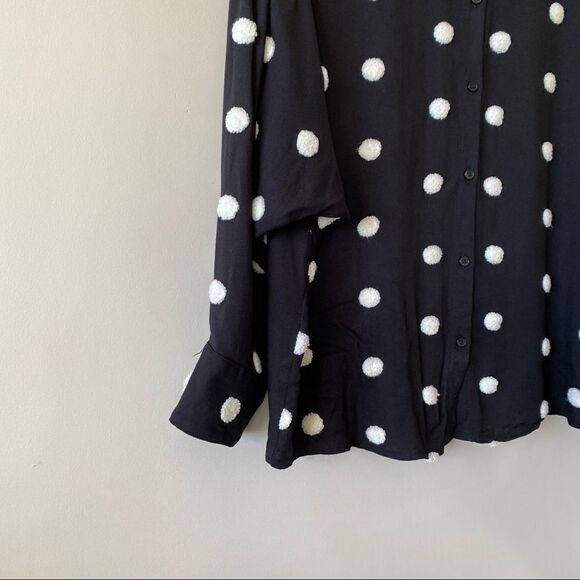 Zara-fuzzy Embroidered Puff Ball Long Sleeve Lightweight Button Down (Medium) - Picture 6 of 10